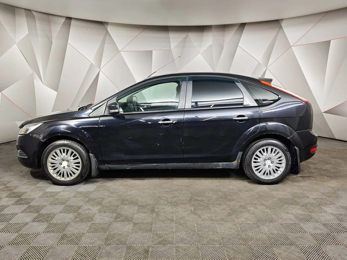 Ford Focus 1.8 MT (125 л.с.) Ghia Черный в АВИЛОН. Слайд №5