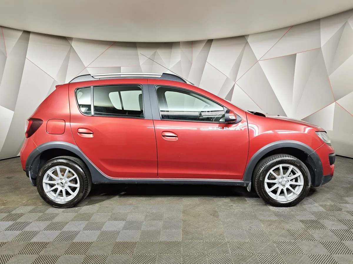 Renault Sandero 1.6 AT (102 л.с.) Drive Красный в АВИЛОН. Слайд №6