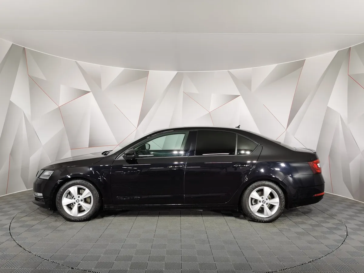 Skoda Octavia 1.8 TSI DSG (180 л.с.) Style Черный в АВИЛОН. Слайд №5