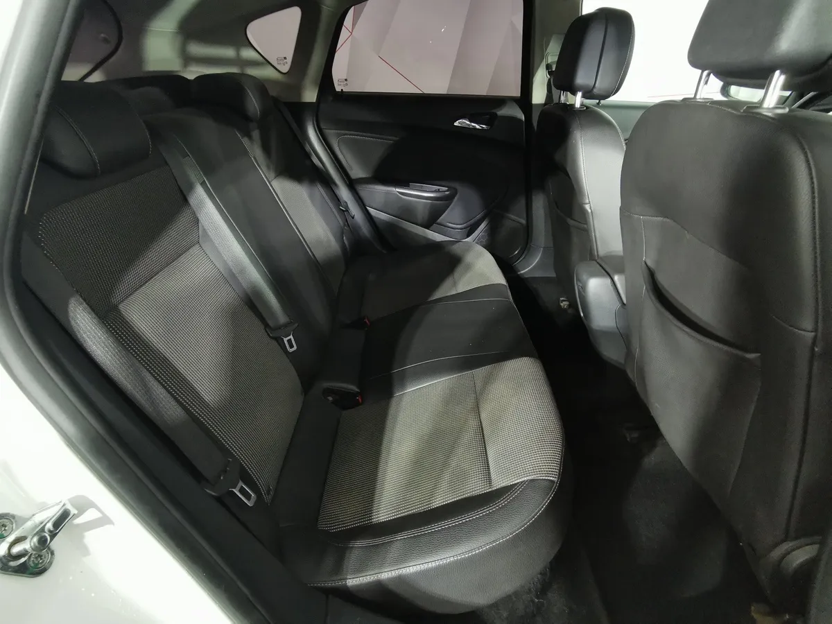 Opel Astra 1.4 Turbo AT (140 л.с.) Комбинированный в АВИЛОН. Слайд №14