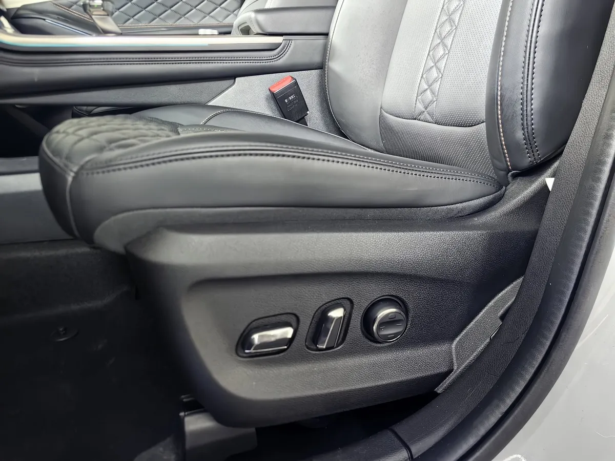 EXEED TXL 2.0 DCT7 AWD (197 л.с.) Sport Edition Серый в АВИЛОН. Слайд №20