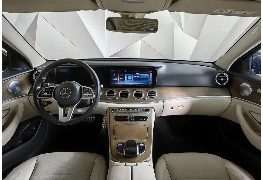 Mercedes-Benz E-Класс E 200 4MATIC 9G-TRONIC (184 л.с.) Exclusive Черный в АВИЛОН. Слайд №13