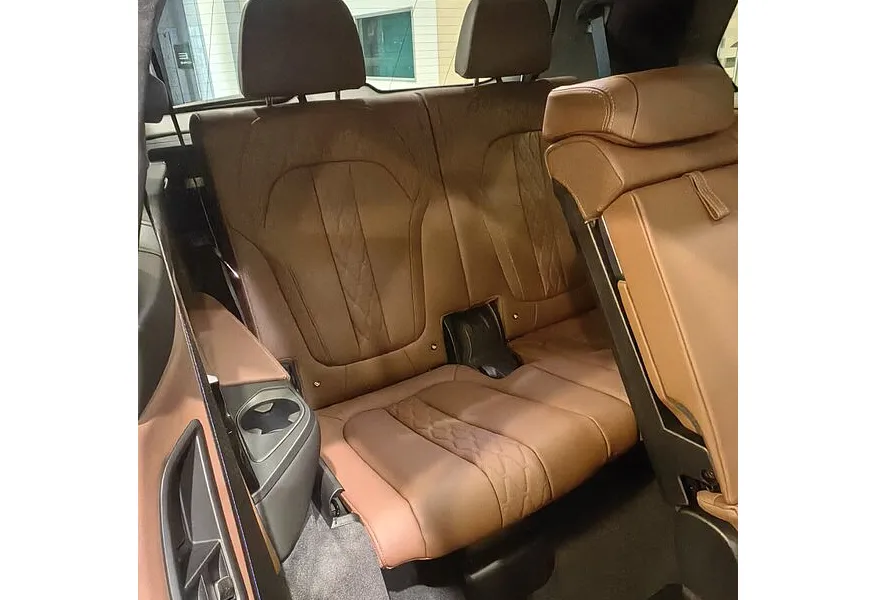 АВИЛОН - BMW X7 xDrive40d Steptronic (340 л.с.) Черный - slide 10