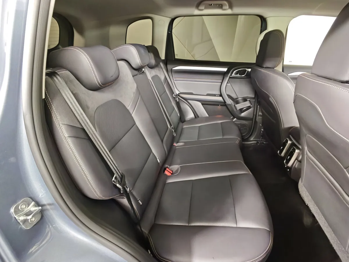 Haval Dargo  2.0T AWD 7DCT (192 л.с.) Tech Plus Серый в АВИЛОН. Слайд №16