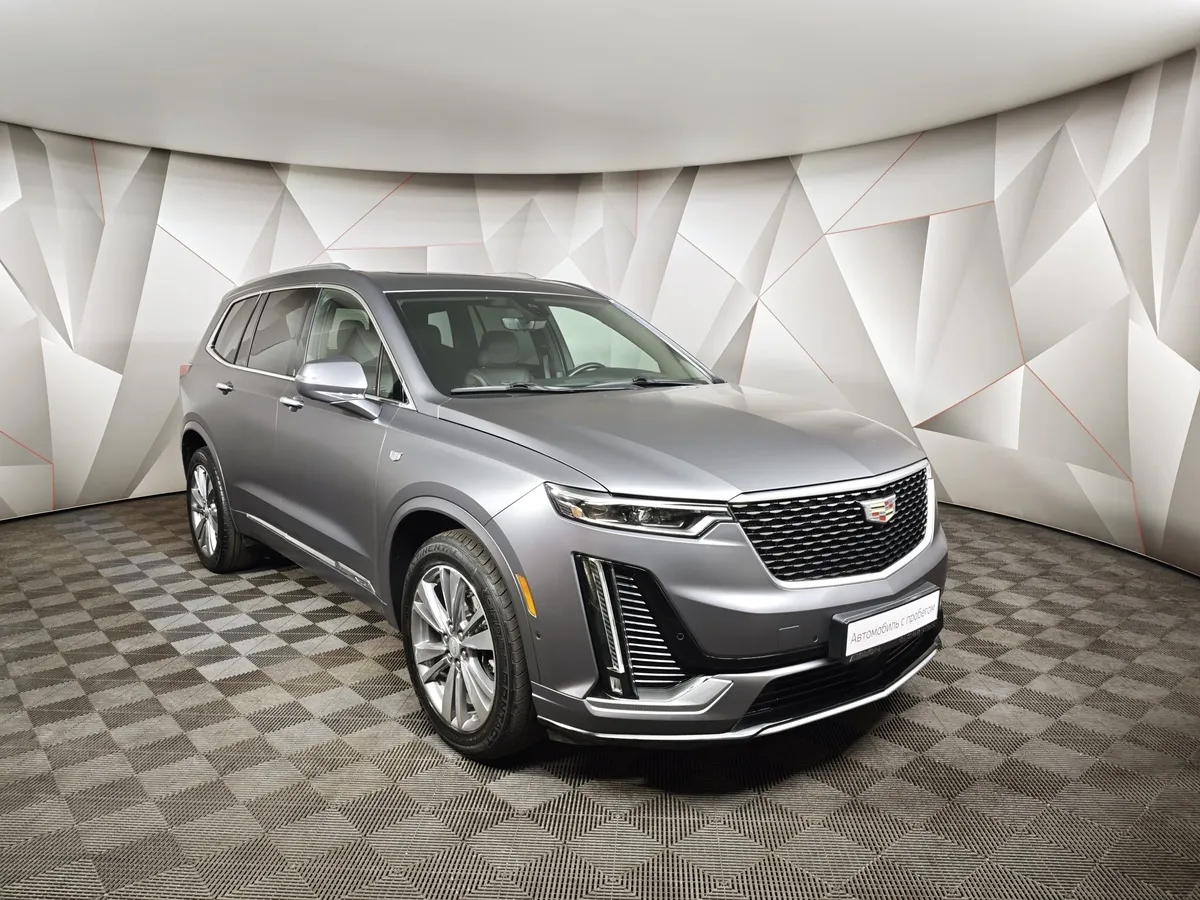 Cadillac XT6 2.0T AT AWD (200 л.с.) Premium Luxury Черный в АВИЛОН. Слайд №3
