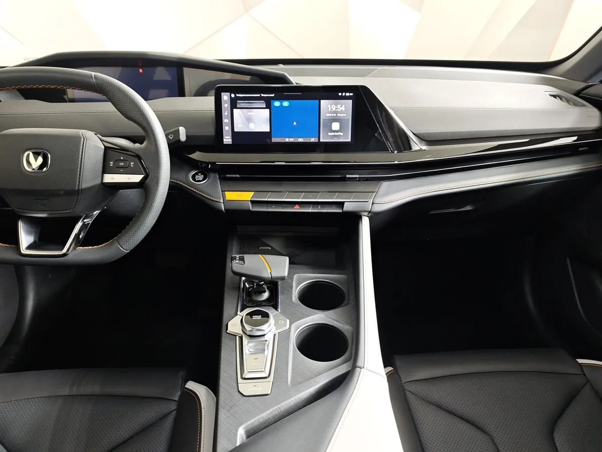 Changan UNI-V 1.5 AMT (181 л.с.) Tech Серый в АВИЛОН. Слайд №15