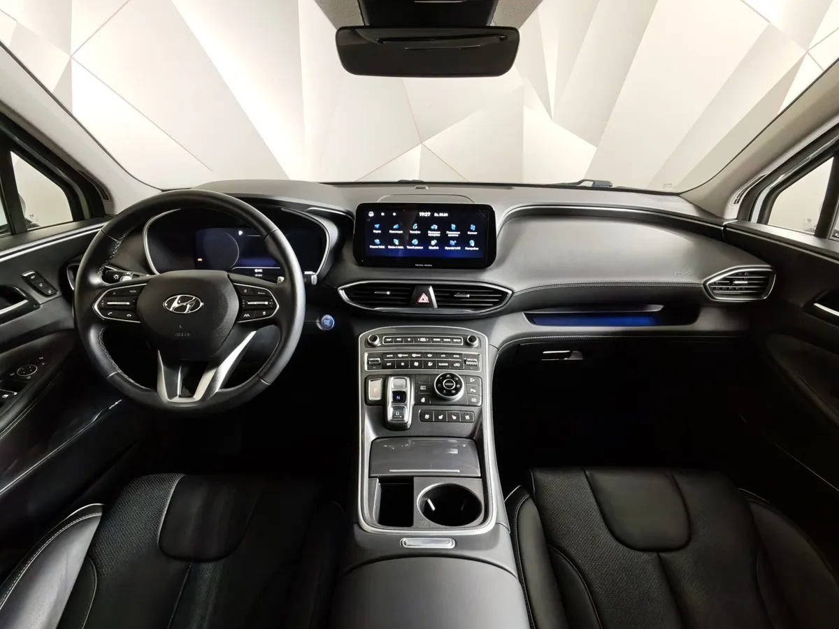 Hyundai Santa Fe 2.2 CRDi AWD 8AT (200 л.с.) Prestige Белый в АВИЛОН. Слайд №14