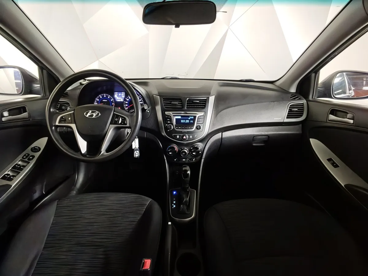 Hyundai Solaris 1.6 AT (123 л.с.) Classic Черный в АВИЛОН. Слайд №14