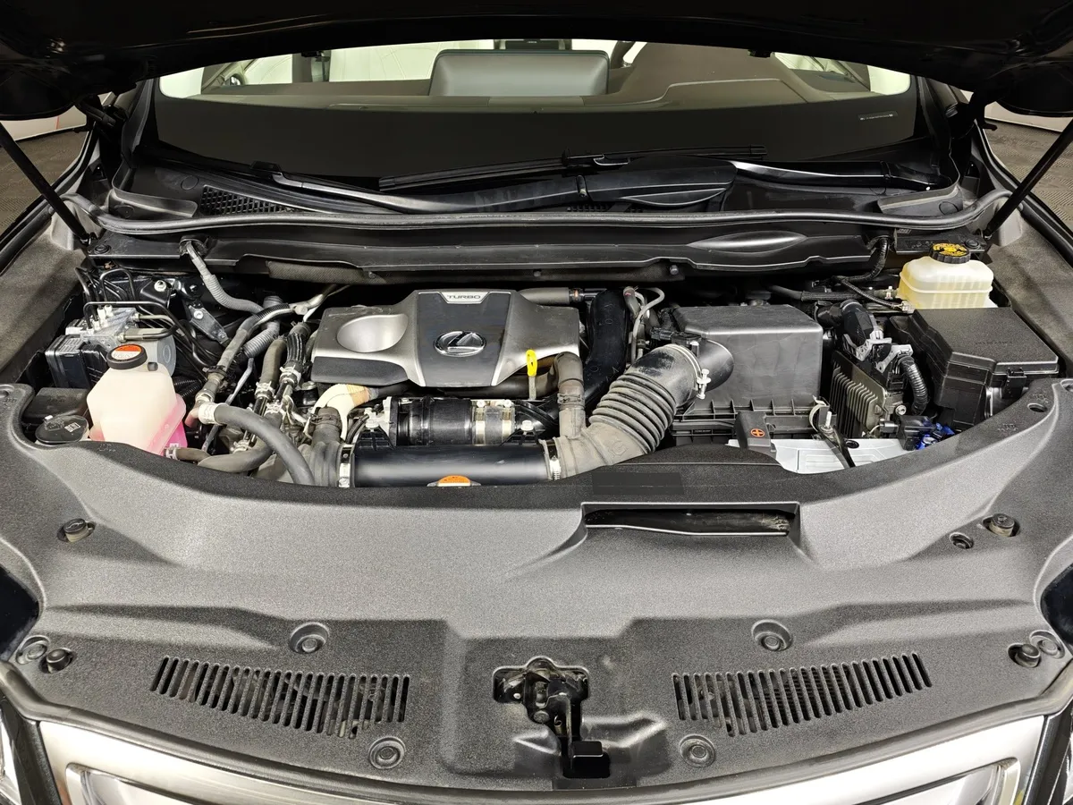 Lexus RX 200t AT AWD (238 л.с.) Luxury Черный в АВИЛОН. Слайд №11