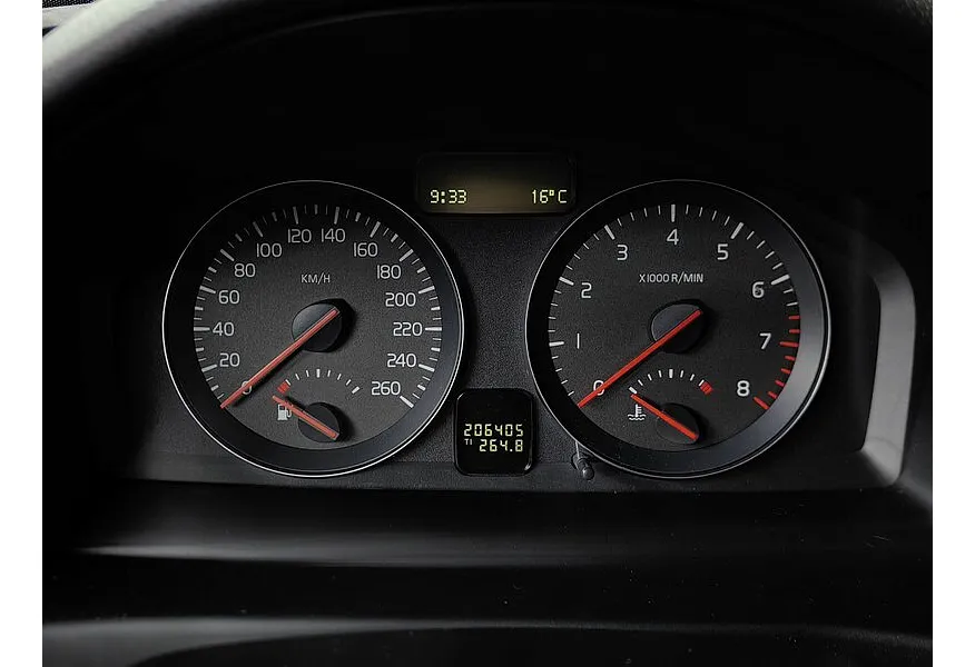 Volvo S40 1.6 MT (100 л.с.) Черный в АВИЛОН. Слайд №16