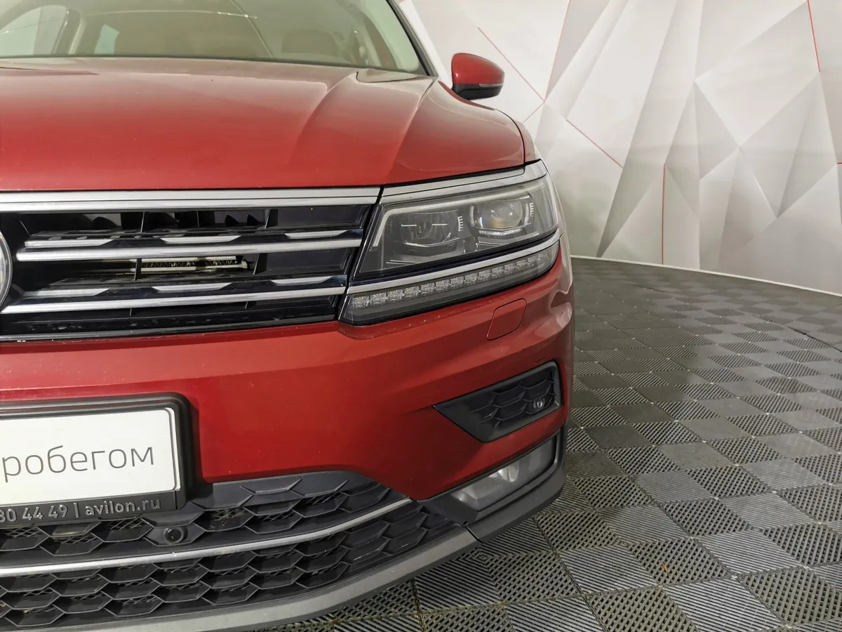 Volkswagen Tiguan 2.0 TSI 4Motion DSG (180 л.с.) Highline Красный в АВИЛОН. Слайд №10