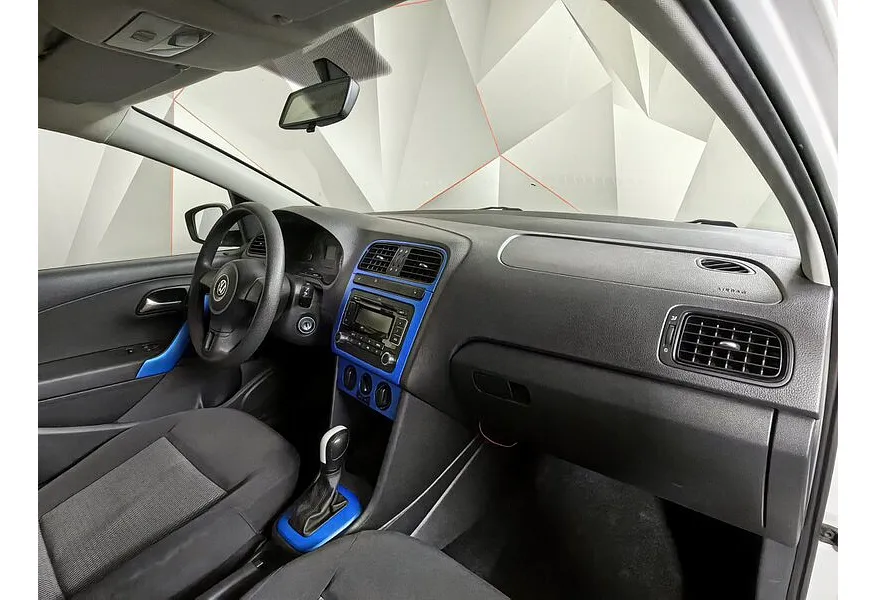 АВИЛОН - Volkswagen Polo 1.6 Tiptronic (105 л.с.) Comfortline Белый - slide 8