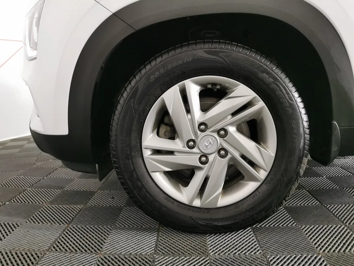 Hyundai Creta 1.6 AT AWD (121 л.с.) Travel Белый в АВИЛОН. Слайд №9