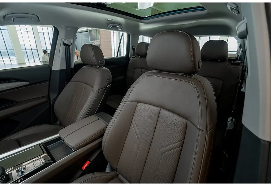 АВИЛОН - Audi Q6 2.5 TFSI S-tronic quattro (299 л.с.) Design Черный - slide 6