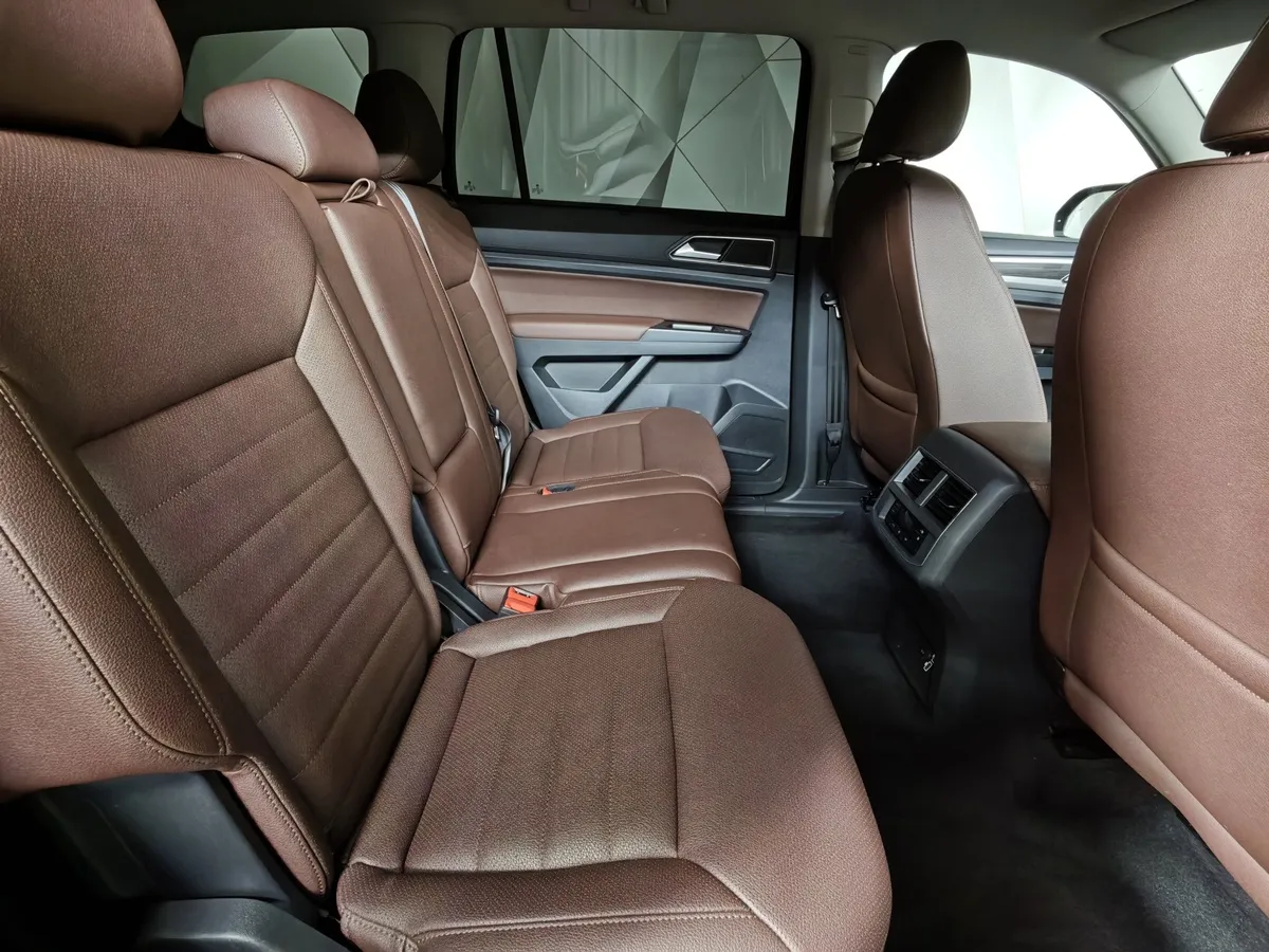 Volkswagen Teramont 3.6 V6 AT 4Motion (249 л.с.) Respect Черный в АВИЛОН. Слайд №16