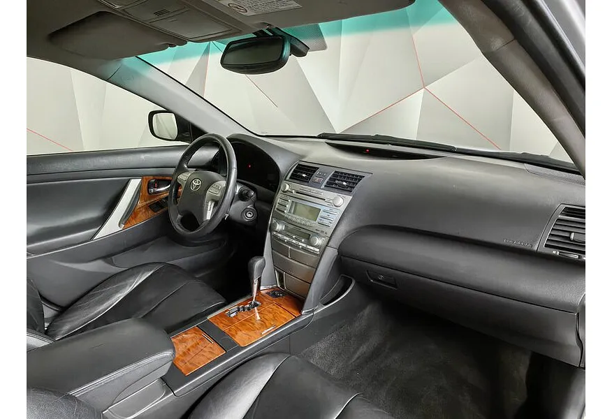 Toyota Camry 2.4 VVT-i AT (167 л.с.) Серебристый в АВИЛОН. Слайд №12