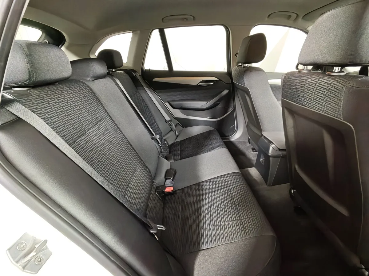 BMW X1 sDrive18i AT (150 л.с.) Белый в АВИЛОН. Слайд №14