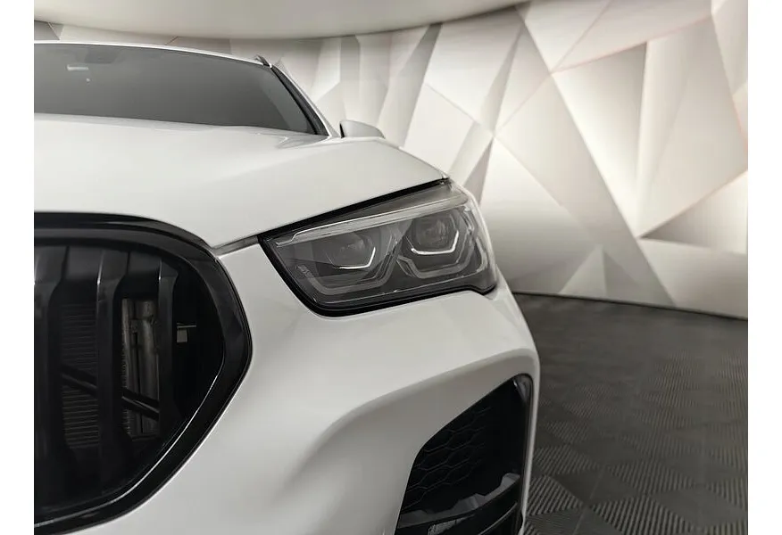 BMW X1 18d xDrive AT (150 л.с.) Белый в АВИЛОН. Слайд №12