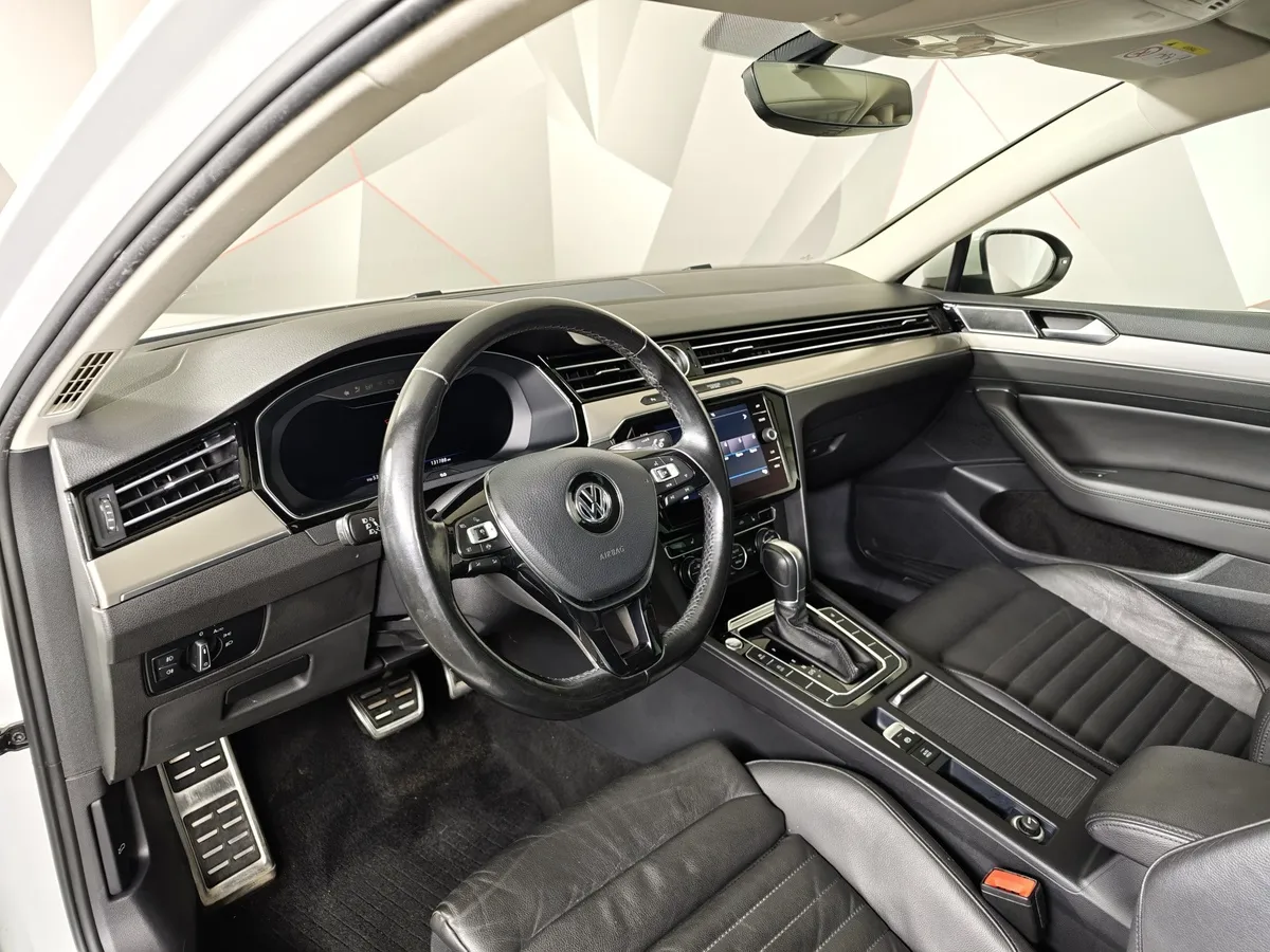 Volkswagen Passat 1.8 TSI BlueMotion DSG (180 л.с.) Highline Белый в АВИЛОН. Слайд №19