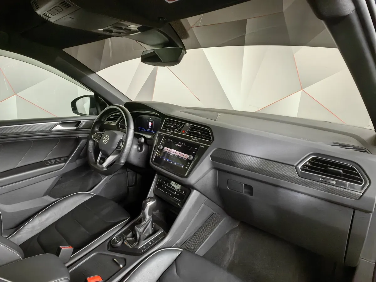 Volkswagen Tiguan 2.0 TSI 4Motion DSG (220 л.с.) Sportline Черный в АВИЛОН. Слайд №13