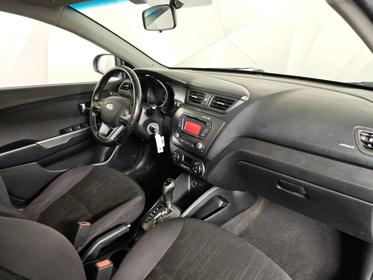 Kia Rio 1.6 AT (123 л.с.) Голубой в АВИЛОН. Слайд №13