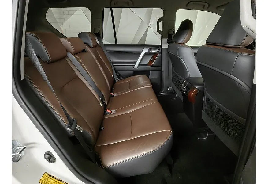 АВИЛОН - Toyota Land Cruiser Prado 2.8 D AT 4WD (5 мест) (177 л.с.) Комфорт Белый - slide 9