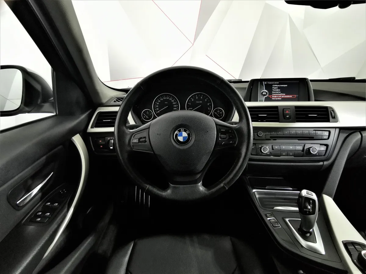 BMW 3 серия 320i AT (184 л.с.) Белый в АВИЛОН. Слайд №15