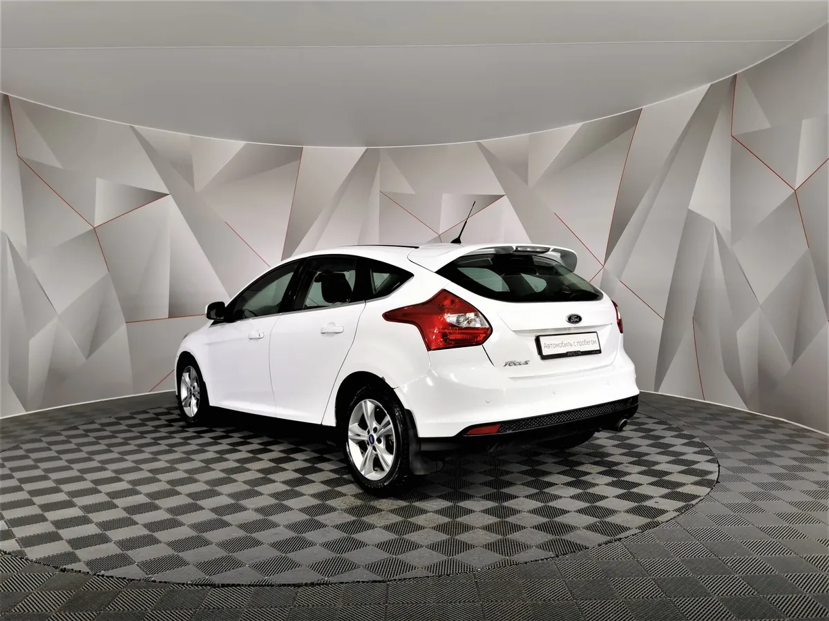 Ford Focus 2.0 PowerShift (150 л.с.) Titanium Белый в АВИЛОН. Слайд №4