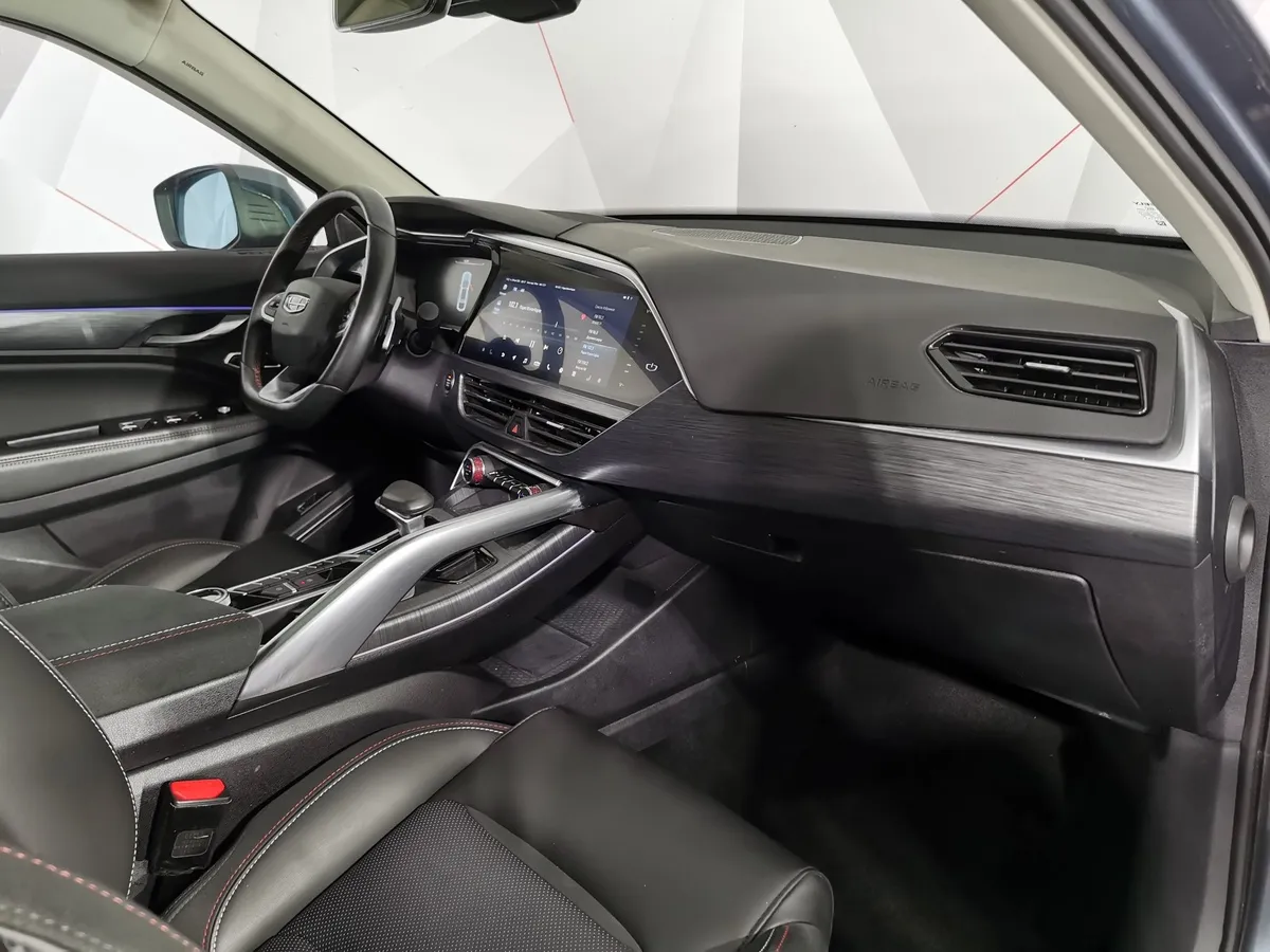 Geely Tugella 2.0 AT AWD (238 л.с.) Flagship Серый в АВИЛОН. Слайд №12