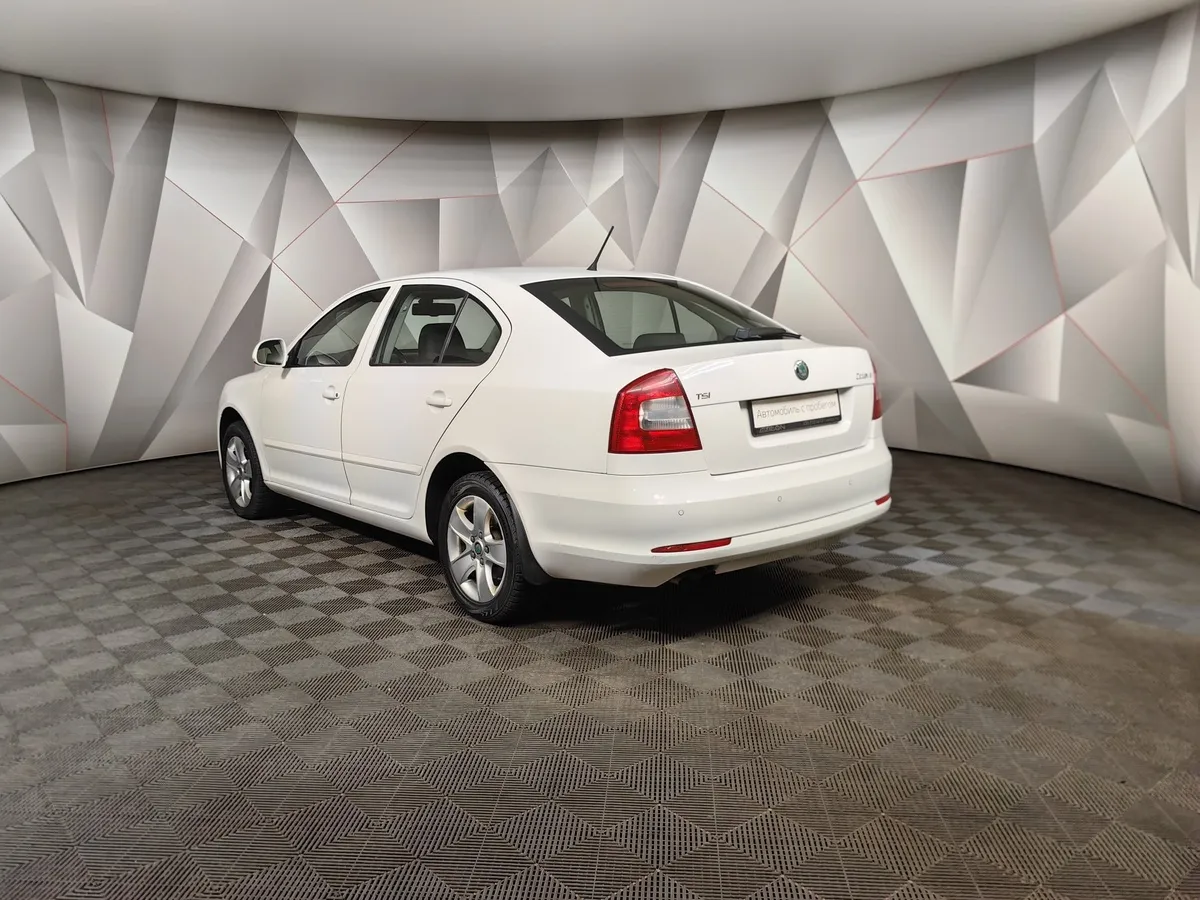 Skoda Octavia 1.8 TSI DSG (152 л.с.) Белый в АВИЛОН. Слайд №4