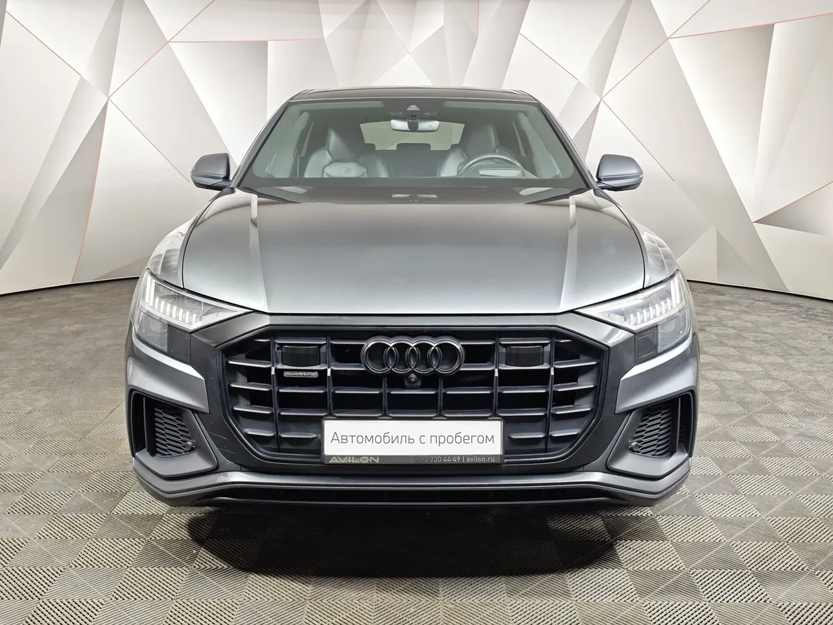 Audi Q8 55 TFSI Tiptronic quattro (340 л.с.) Серый в АВИЛОН. Слайд №7