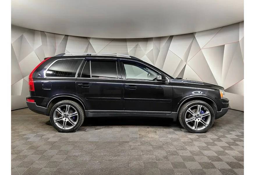 Volvo XC90 2.5 T5 Geartronic AWD (5 мест) (210 л.с.) Черный в АВИЛОН. Слайд №6