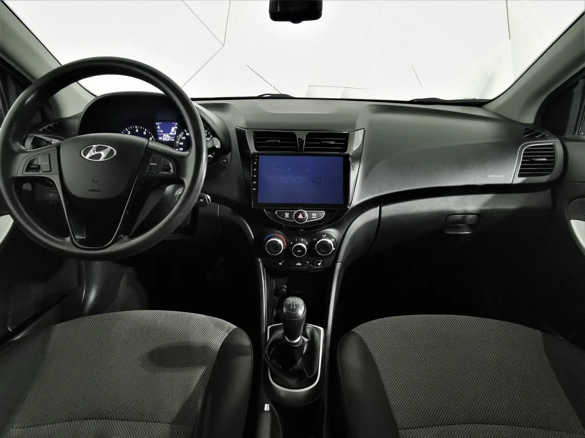 Hyundai Solaris 1.4 MT (107 л.с.) Active Черный в АВИЛОН. Слайд №13