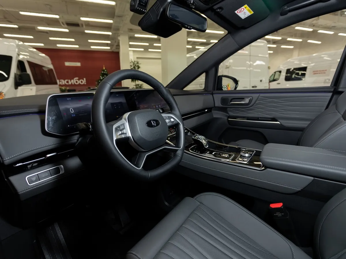 Sollers SP7 2.0T GDI 8AT FWD (224 л.с.) Черный в АВИЛОН. Слайд №6