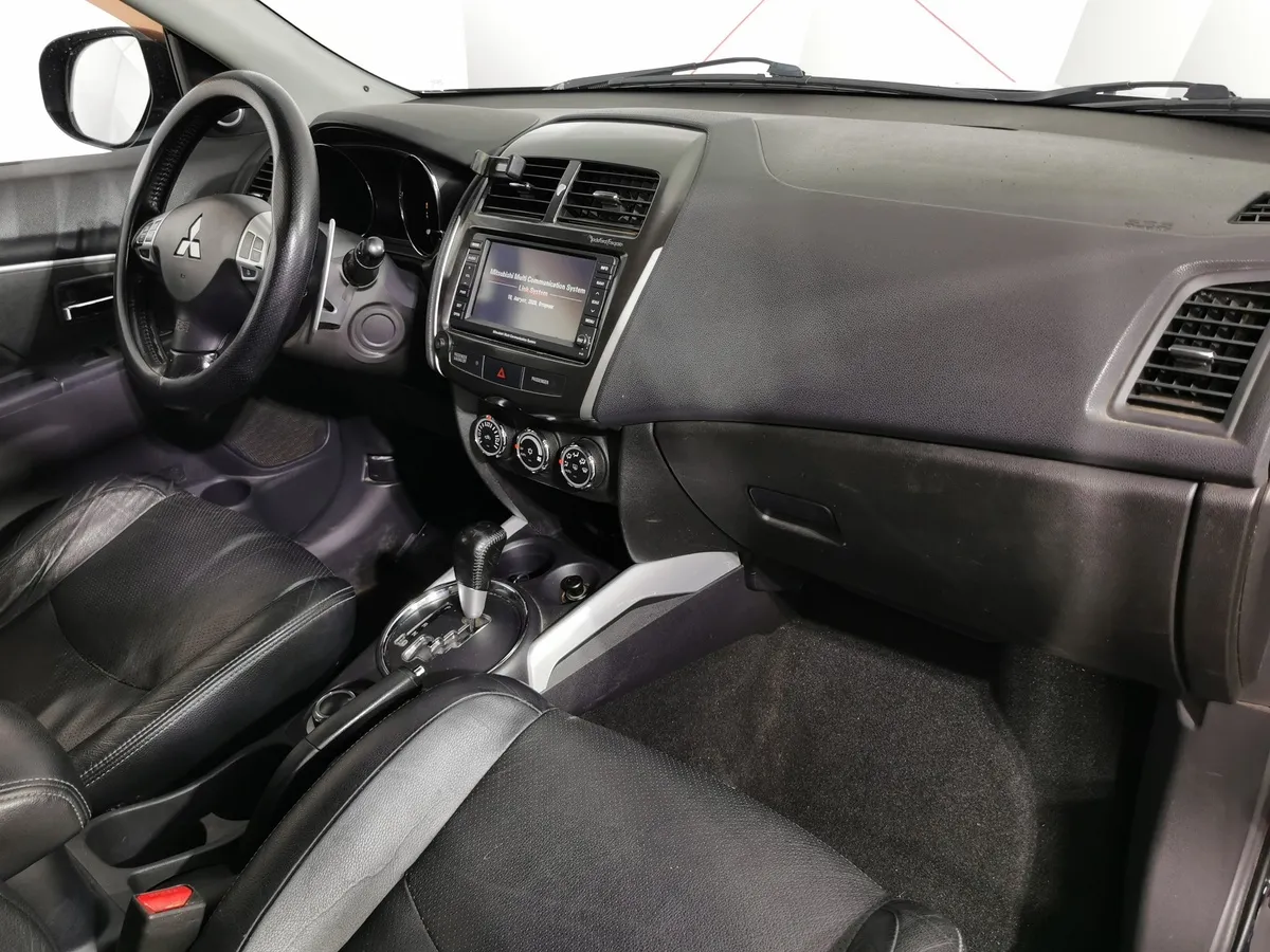 Mitsubishi ASX 2.0 CVT AWD (150 л.с.) Instyle S06 Черный в АВИЛОН. Слайд №12