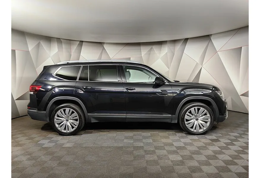 АВИЛОН - Volkswagen Teramont 380TSI 2.0 DSG 4WD (220 л.с.) Respected flagship version Черный - slide 3