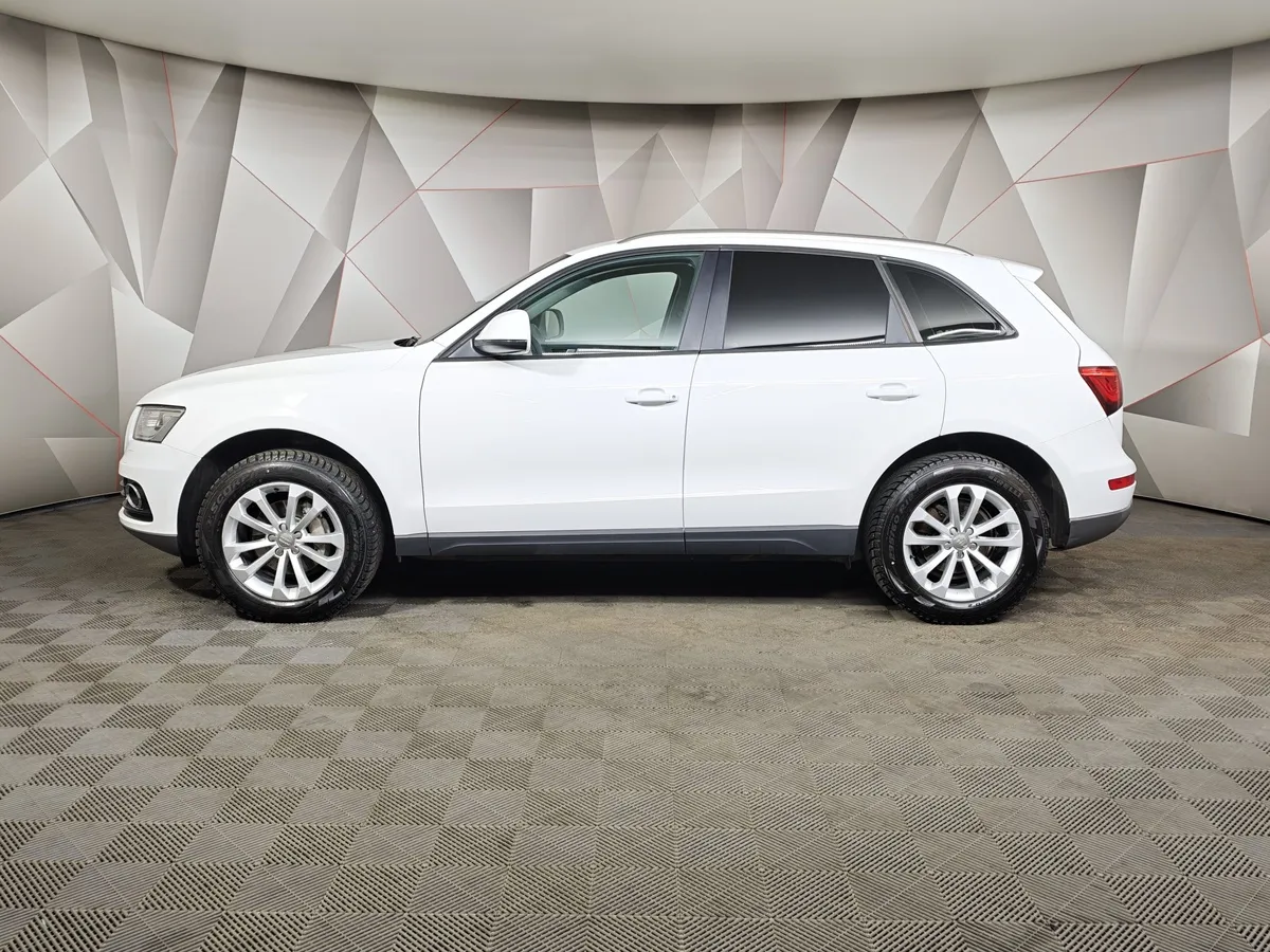Audi Q5 2.0 TFSI Tiptronic quattro (225 л.с.) Белый в АВИЛОН. Слайд №5