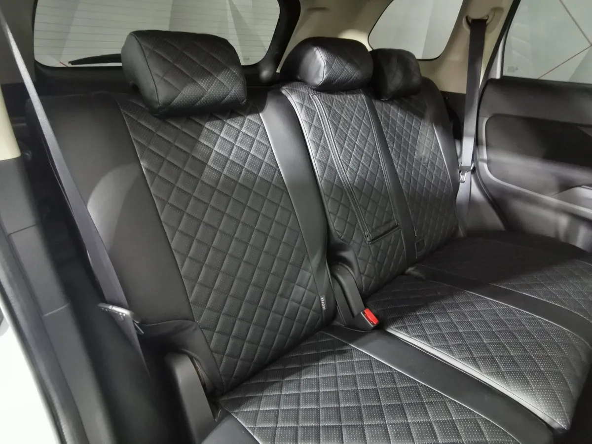 Mitsubishi Outlander 2.0 MIVEC CVT 4WD (146 л.с.) Invite Серебристый в АВИЛОН. Слайд №16
