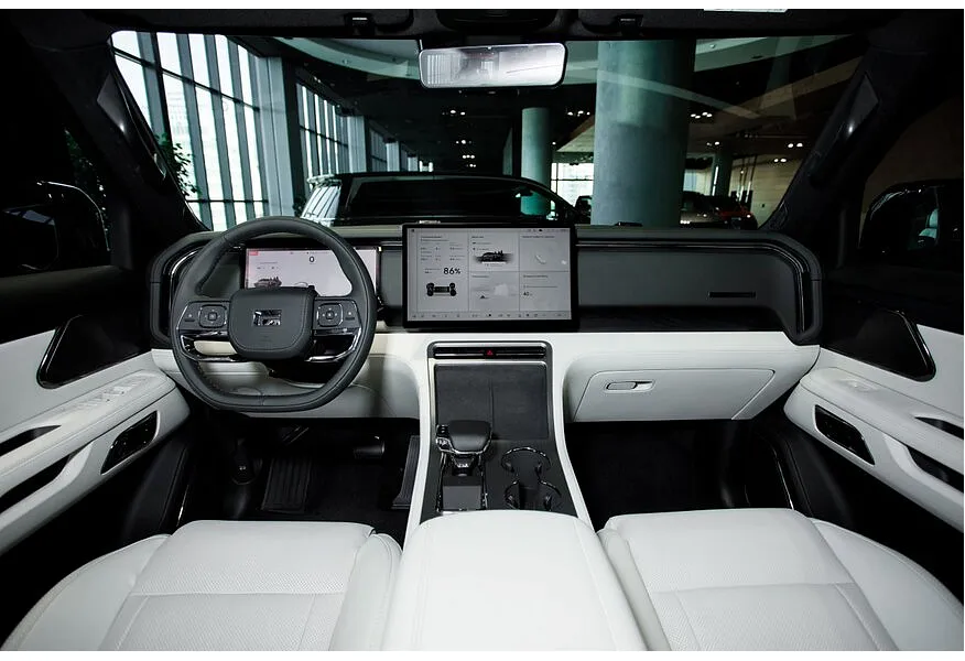 LIVE. Слайд №9