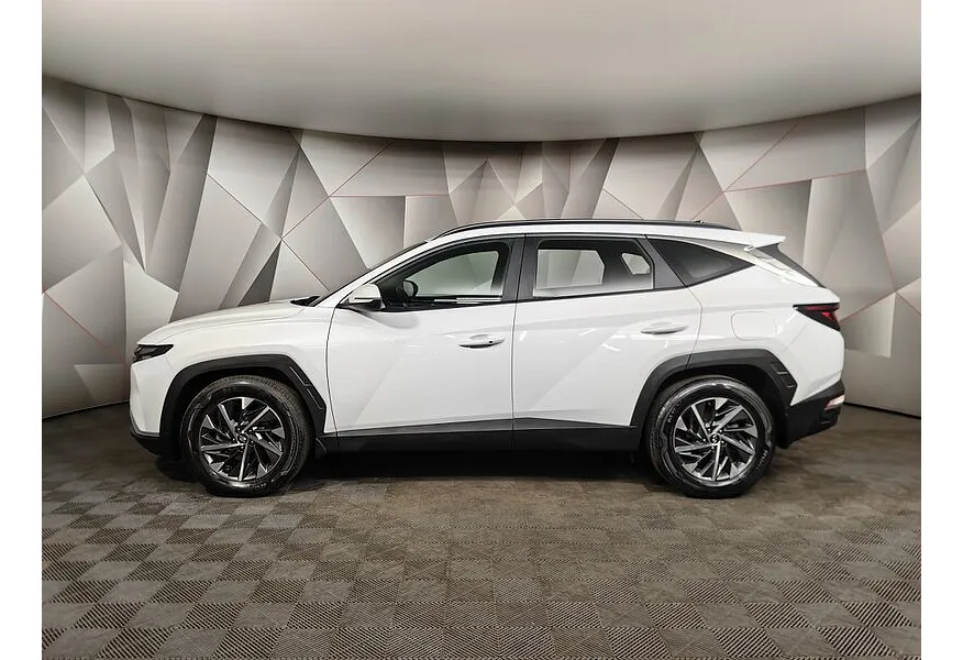 Hyundai Tucson D2.0 Smartstream 8AT 4WD (186 л.с.) Lifestyle + Smart Sense Белый в АВИЛОН. Слайд №5
