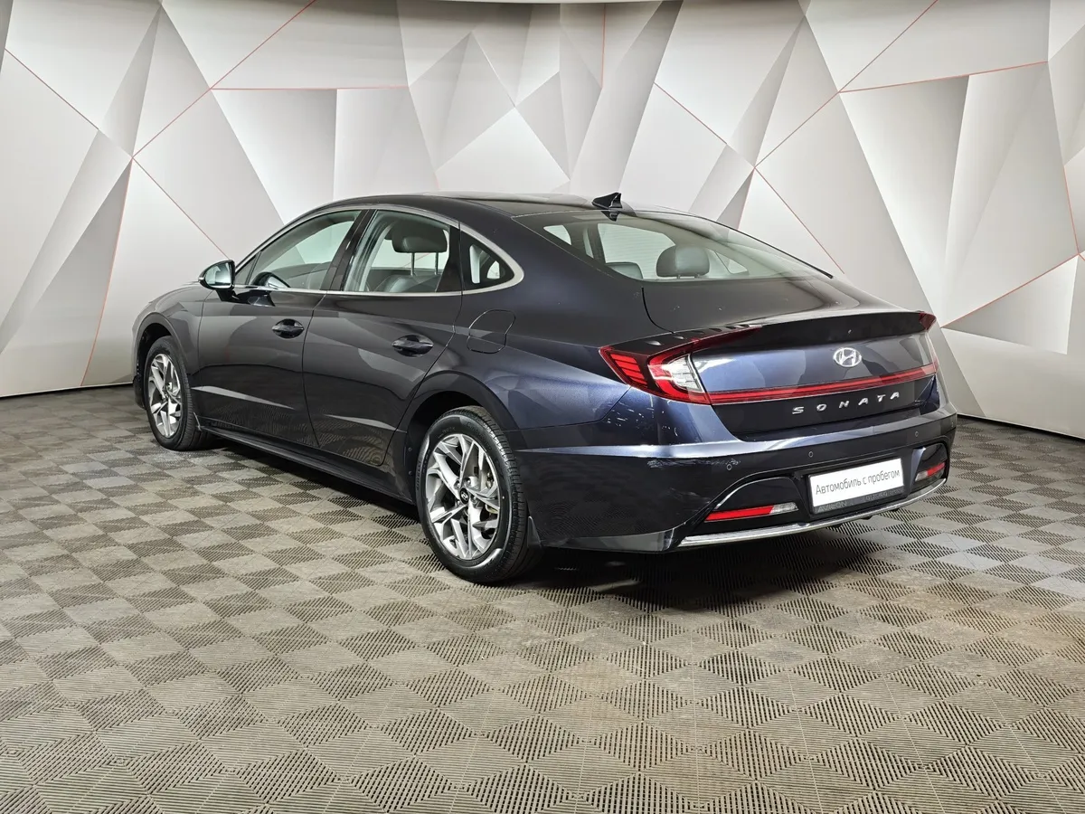 Hyundai Sonata 2.0 MPI (150 л.с.) Business Синий в АВИЛОН. Слайд №4