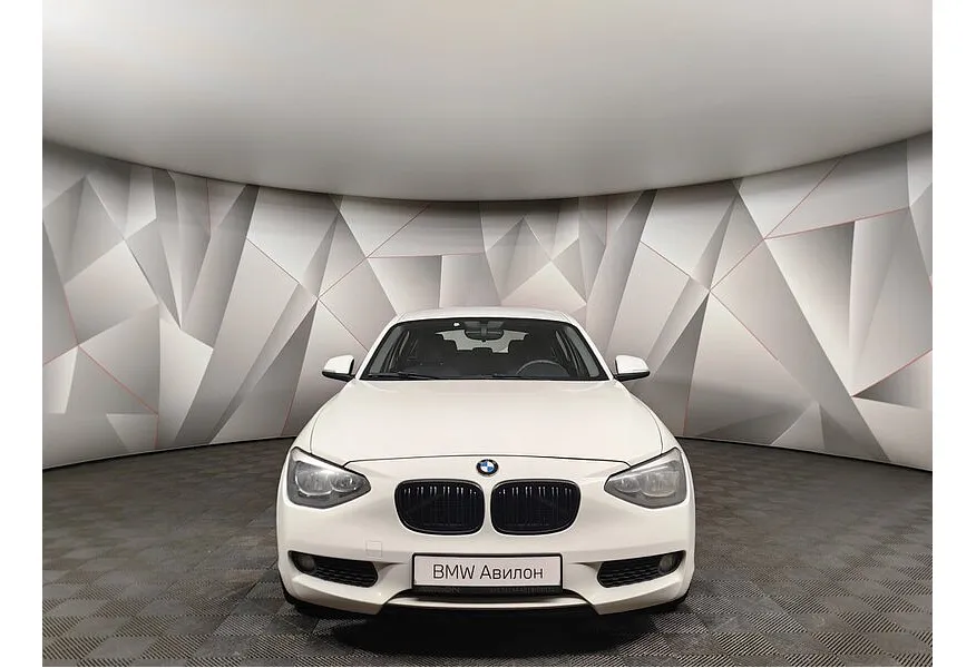 BMW 1 серия 116i AT (136 л.с.) Белый в АВИЛОН. Слайд №3