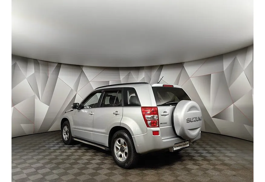 Suzuki Grand Vitara 2.0 AT (140 л.с.) Серый в АВИЛОН. Слайд №4