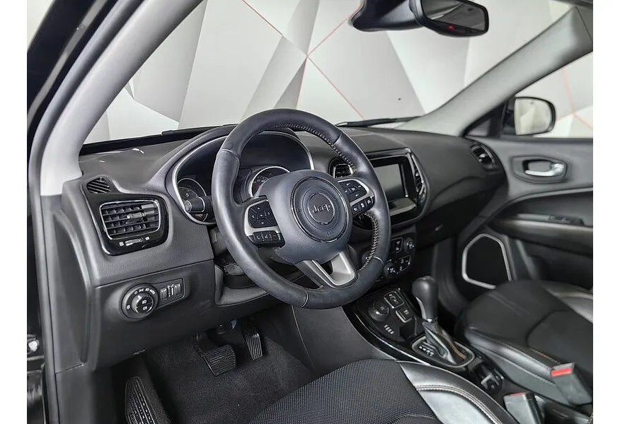 АВИЛОН - Jeep Compass 2.4 4x4 AT (150 л.с.) Limited Черный - slide 11