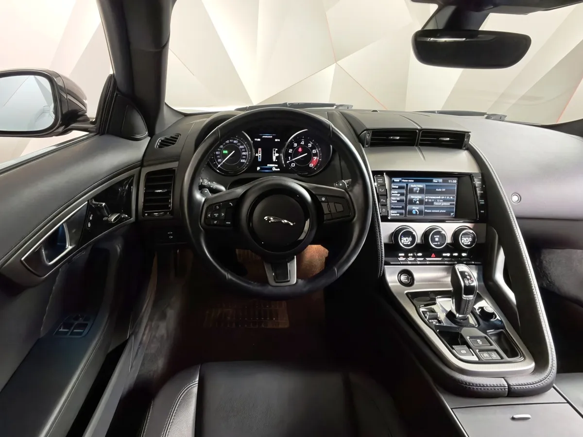 Jaguar F-Type 3.0 V6 AT (340 л.с.) Черный в АВИЛОН. Слайд №18