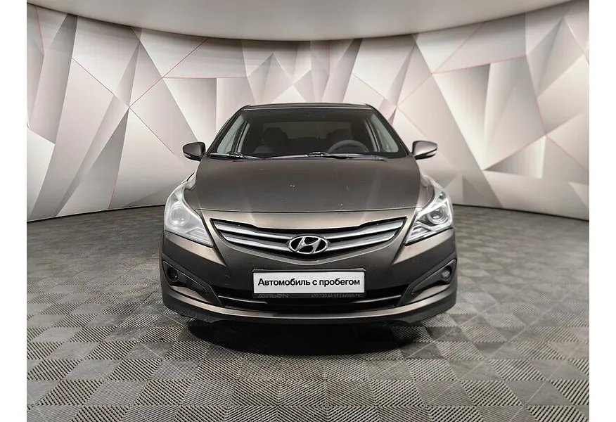 Hyundai Solaris 1.6 AT (123 л.с.) Super Series Коричневый в АВИЛОН. Слайд №7