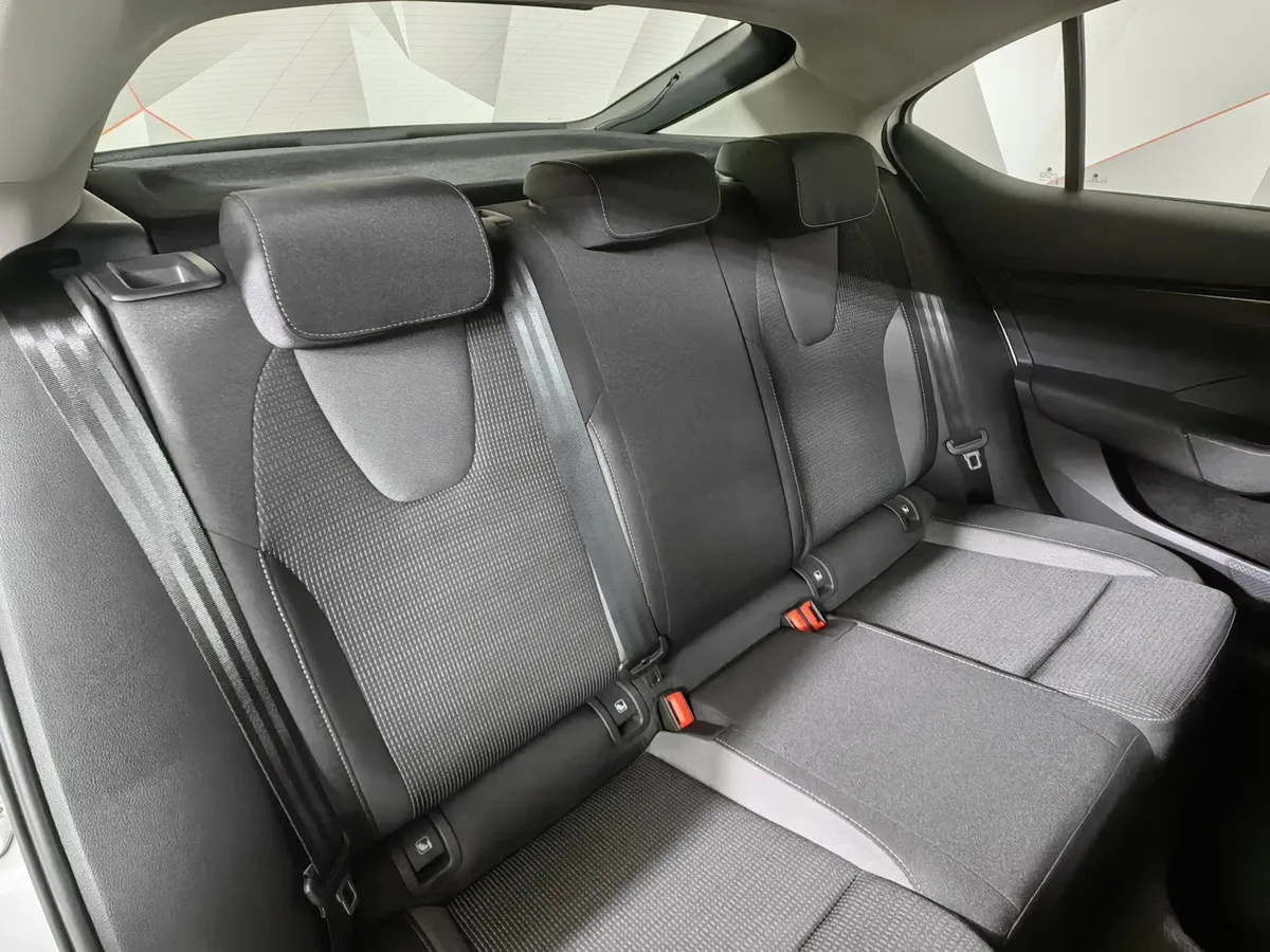 Skoda Octavia 1.4 AT FWD (150 л.с.) Белый в АВИЛОН. Слайд №17