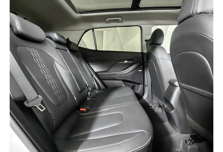 Hyundai Creta 2.0 AT 4WD (149 л.с.) Prestige Белый в АВИЛОН. Слайд №16