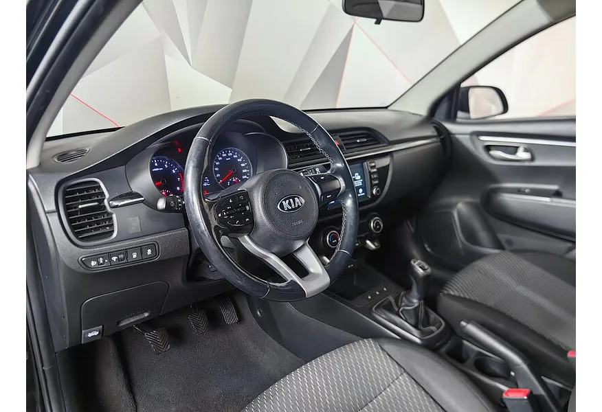 Kia Rio X-Line 1.6 AT (123 л.с.) Черный в АВИЛОН. Слайд №19