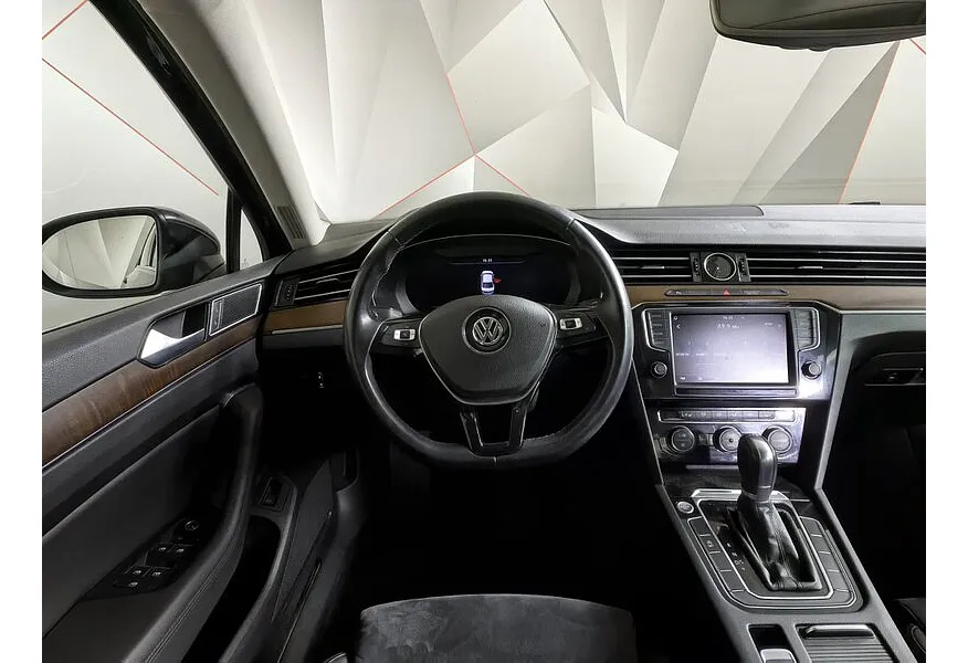 Volkswagen Passat 1.4 TSI BlueMotion DSG (150 л.с.) Trendline Черный в АВИЛОН. Слайд №19